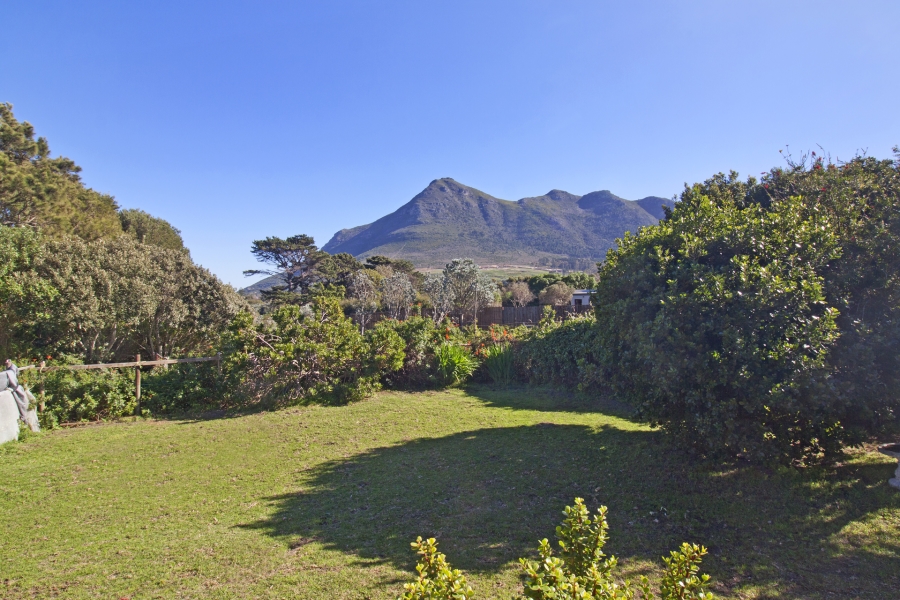 4 Bedroom Property for Sale in Meadowsteads Western Cape